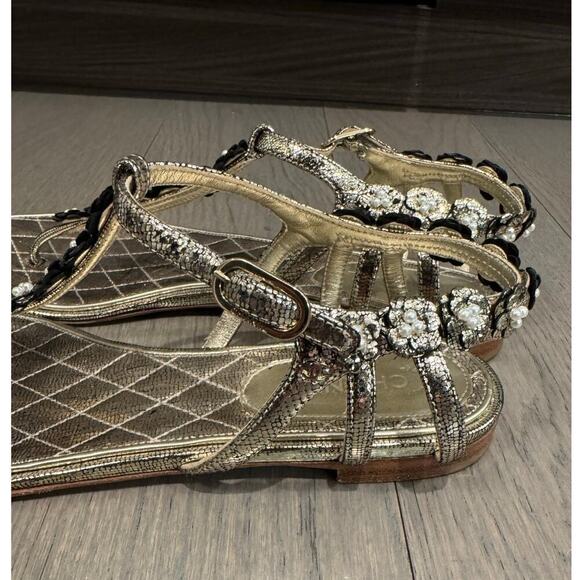 Chanel 38C Pewter Silver Oxidized Silver Thong Sandals Pearl Flower Camellia - Picture 4 of 11